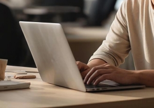 Омские разработчики создали AI-ассистента и подали заявку в «Сколково»